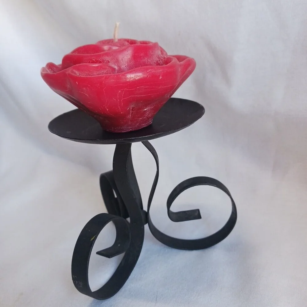 Vintage Red Rose Scented Wax Candle Black Metal Stand